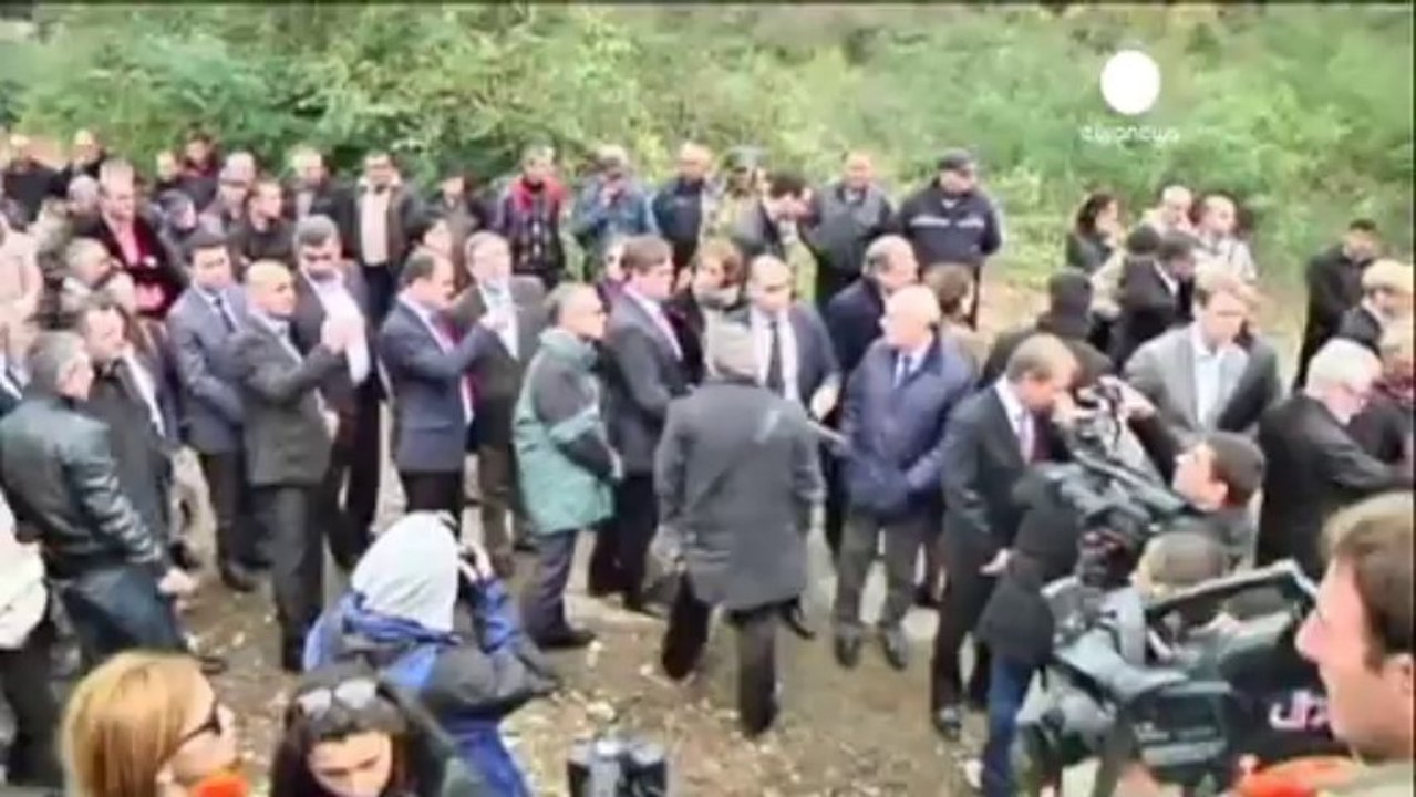 Concern over border fences in disputed South Ossetia