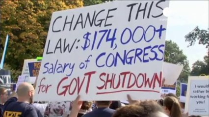 Obama urges Republicans to "stop this farce" over shutdown