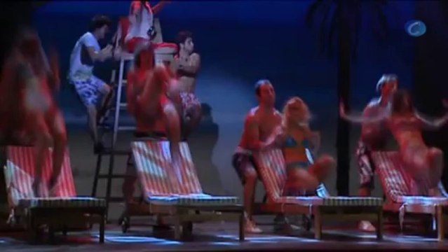 Hombres G rememora el primer amor con su musical Marta tiene un marcapasos