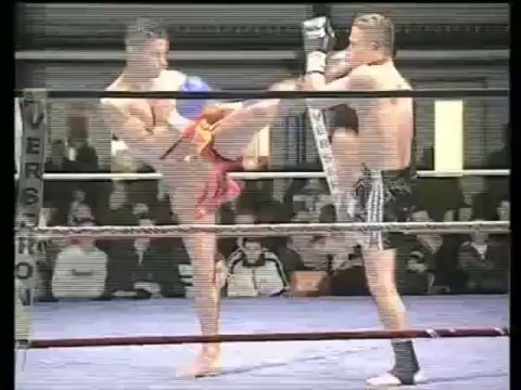 BOXE THAILANDAISE DES COMBATS: A COUPER LE SOUFFLE Vol. 1