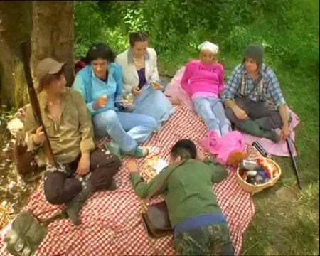 Pique-nique entre amis (2) - Samantha Oups ! Au gîte