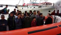 Portopalo di Capo Passero (SR) - Sbarco di migranti (05.10.13)