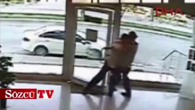 Güvenlik görevlisi soygunu böyle önledi