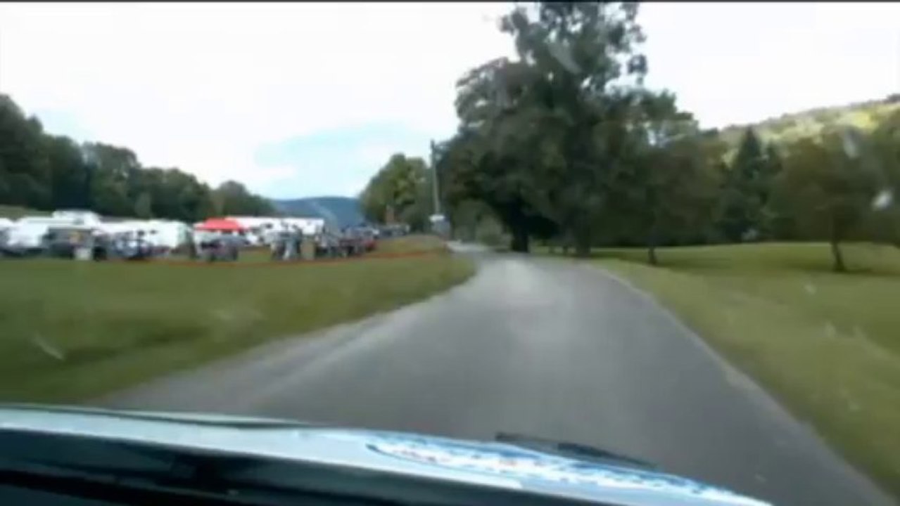 Wrc: spannender kampf um die spitze in frankreich