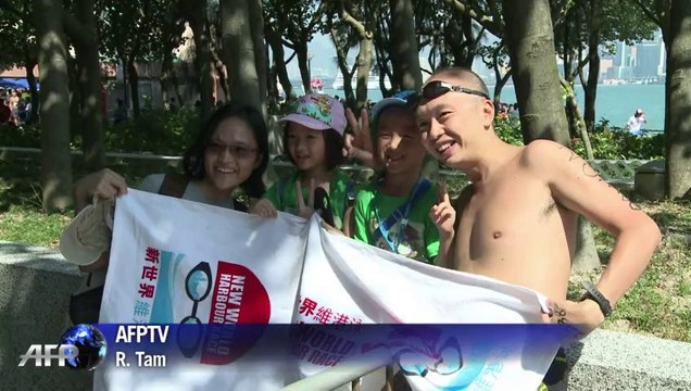 2.000 nageurs traversent le port de Hong Kong