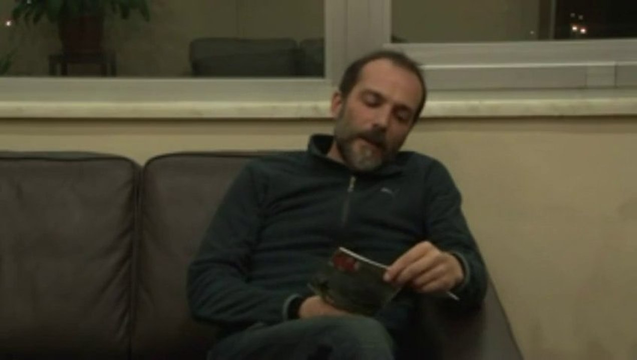 Muhammet Uzuner'in Sesinden Ay Gelmiş Şiiri - Sevda Kuşun Kanadında