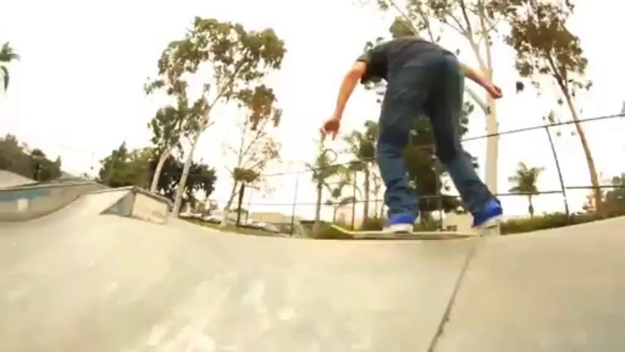 Falco Baltys shredding the park