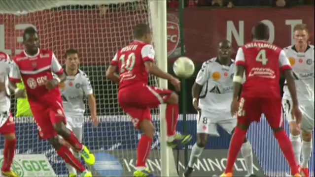 Valenciennes FC (VAFC) - Stade de Reims (SdR) Le résumé du match (9ème journée) - 2013/2014