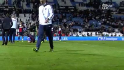 Lavezzi fait une farce à un cameraman - OM vs PSG