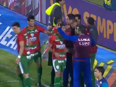 Portuguesa dá troco no Santos e faz 3 x 0 no Canindé