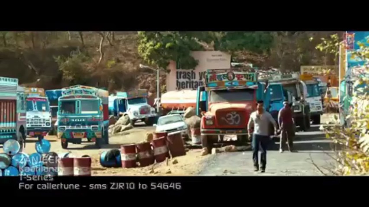 KAATILANA ZANJEER SONG _ PRIYANKA CHOPRA, RAM CHARAN