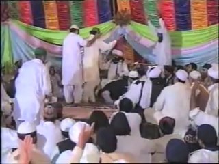 Tải video: Great Kalam By Peer Naseer Ud Din Naseer(r.a) Golra Shareef