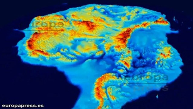 Hallan canales gigantes debajo de una barrera de hielo