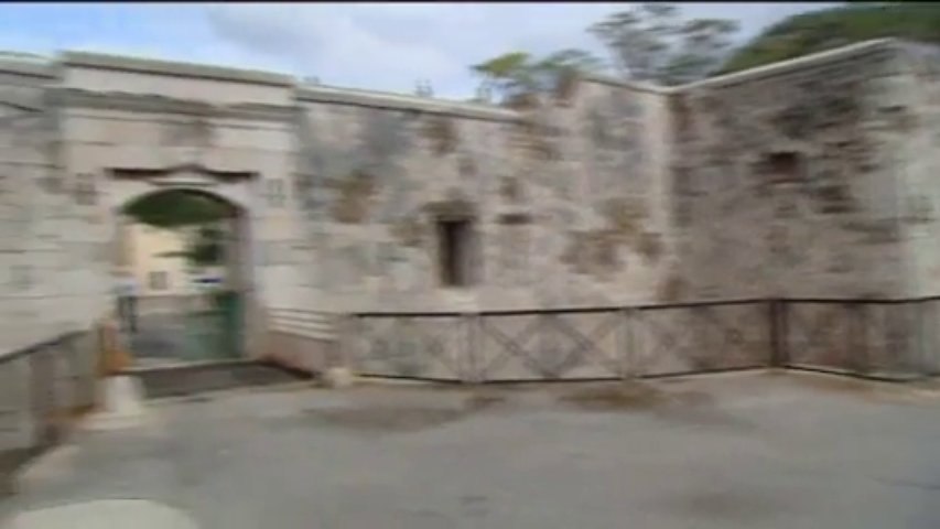 Ref:x15ngqy De fort en fort : découverte des forts de la rade de Toulon