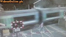 LiveLeak.com - Terrifying level crossing near-miss_(new)