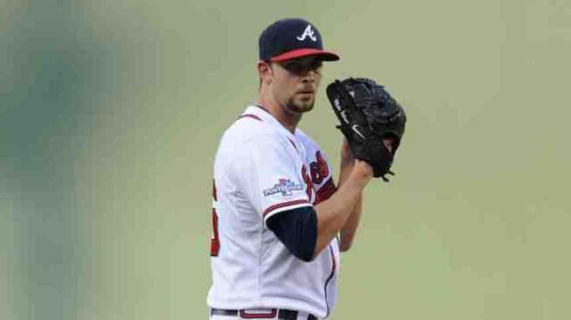 Minor, Braves Square Series with Dodgers