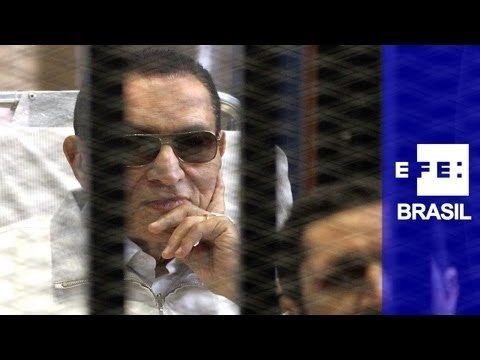 Exército e polícia fecham praça Tahrir e vias principais do Cairo