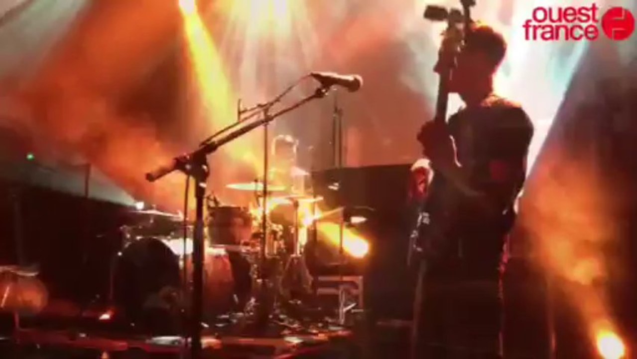 Peace and lobe pour la paix des oreilles - Risques auditifs