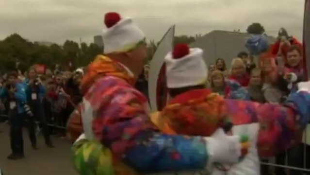 Olympic flame goes out during Russian torch relay