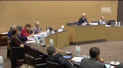 9 octobre 2013, Table Ronde RSE : Bertrand Pancher dénonce le fait que l'opposition soit tenue à l'écart de la plateforme RSE