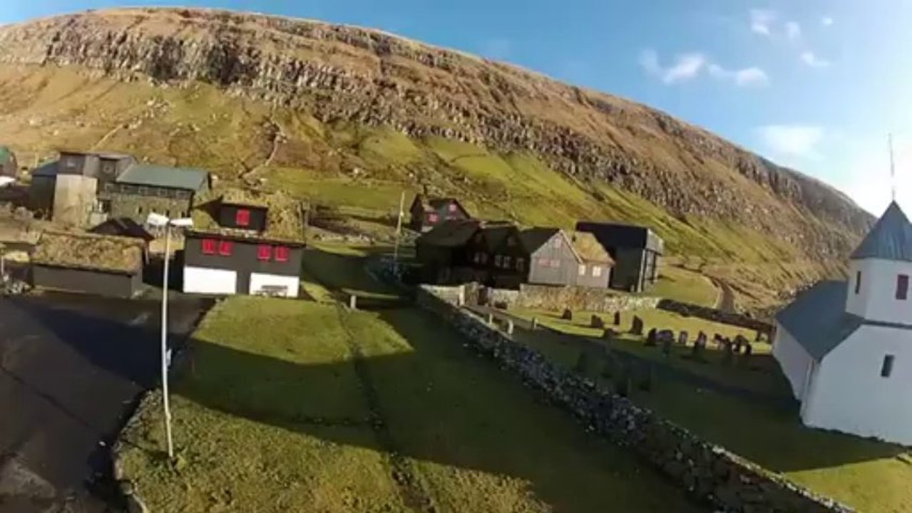 Art of flying DJI Phantom UFO over the lonely island ( Faroe Islands ) 001