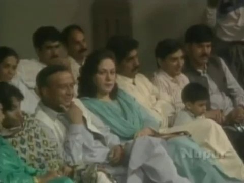 NUSRAT FATEH ALI KHAN - Zulf Ko Sawan Ki Raton Ka
