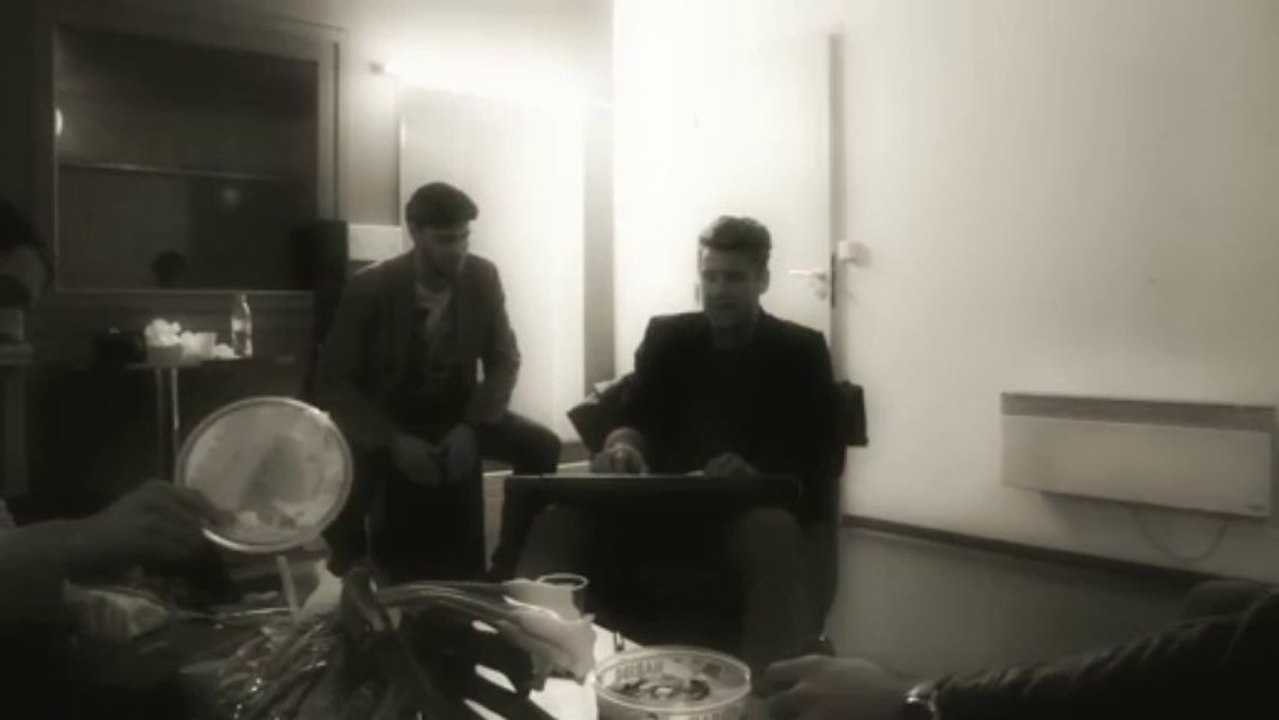 Bastian Baker & The Band - "Crazy" Backstage jam session (Gnarls Barkley Cover) - TOTDY Crazy Tour pt. 2