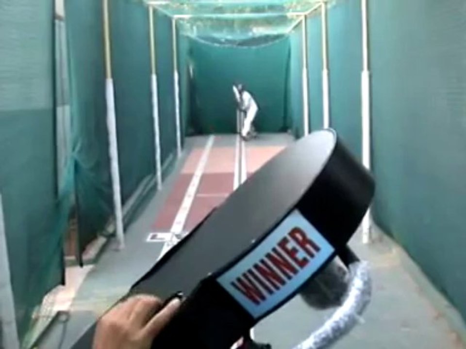 Practice with Bowling Machine at phoenixcc.co.in