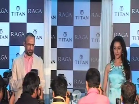 Shraddha Kapoor launches the all new Titan Range