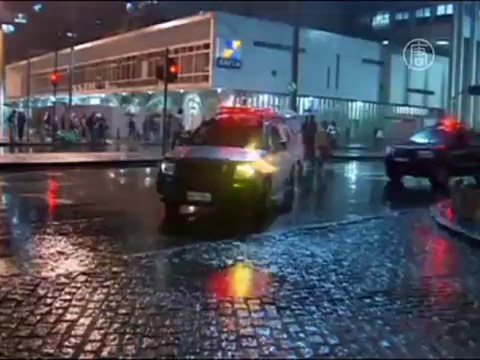 Протестующие опять громили центр Рио-де-Жанейро