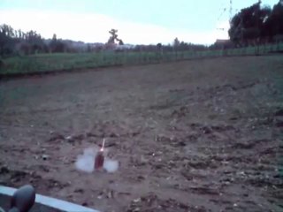 KNO3+Sugar+Red Iron Oxide Rocket (Portuguese :D )