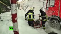 Video_ Firemen soak cops in foam protesting cuts in Brussels