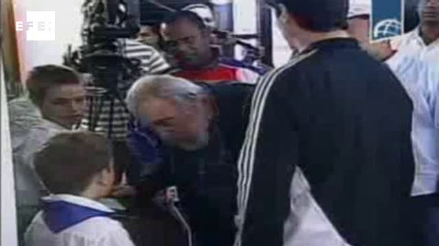 Fidel Castro appearance spices up Cuban elections