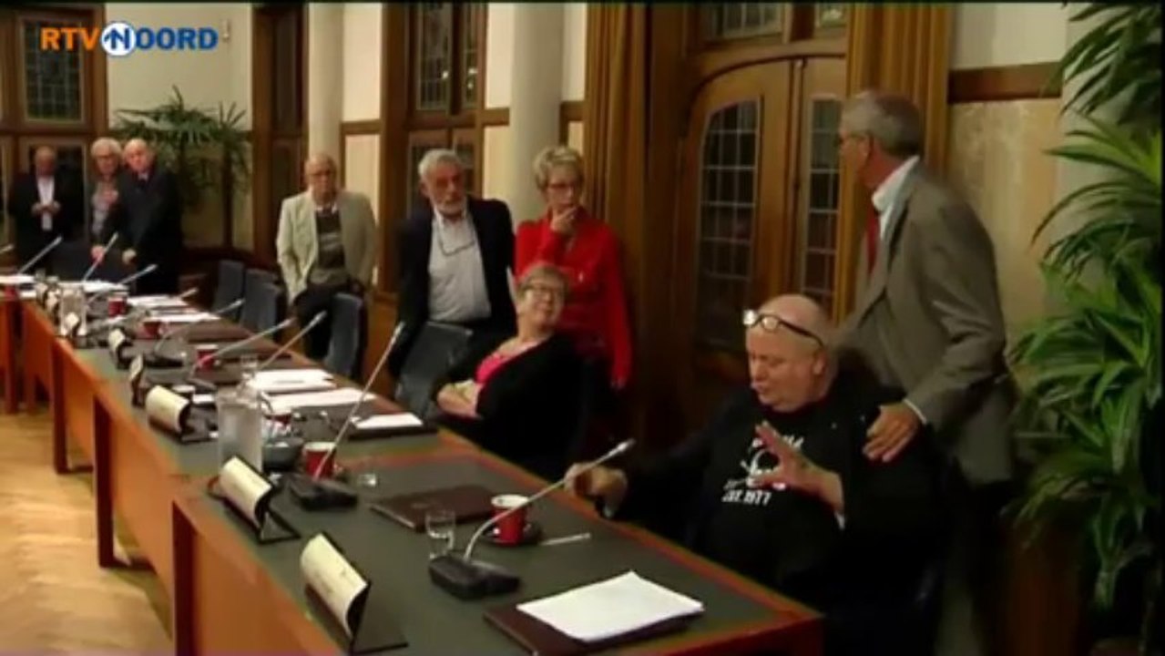 Meijerman stapt op na motie van wantrouwen - RTV Noord