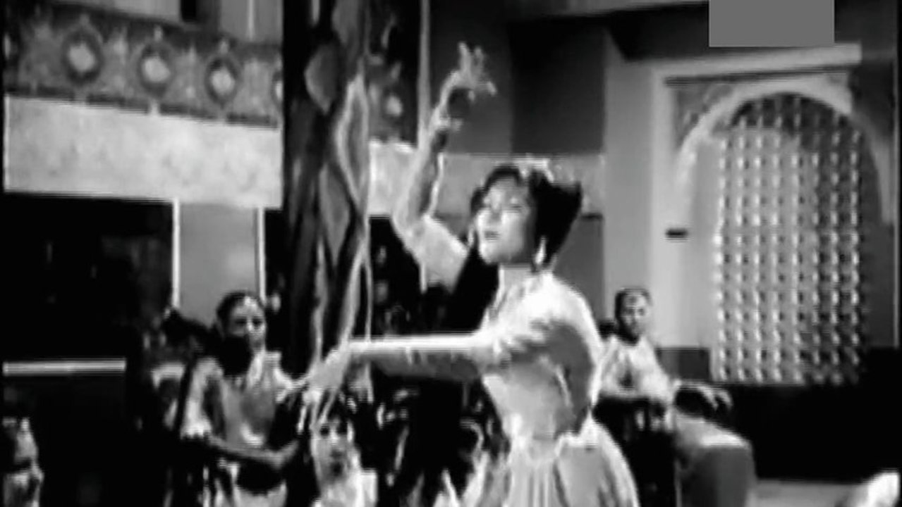 SHAMA KA SHOLA BHADAK RAHA HAI-MALA &  CHORUS
