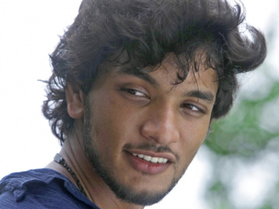 Gautham Karthik "Yennamo Yedho" First Look