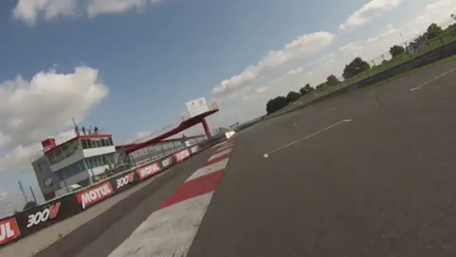 Journée Open du 07 10 13 Nico Vigeant 3ème session sur carénage avant 750Gsxr 1 ère partie