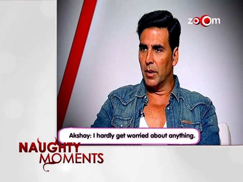 Boss - Akshay Kumar gets Naughty
