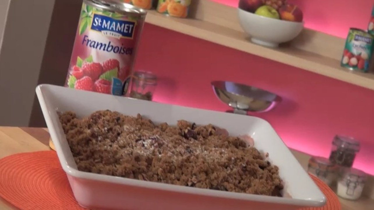 Recette de Crumble pommes et fruits rouges - 750 Grammes