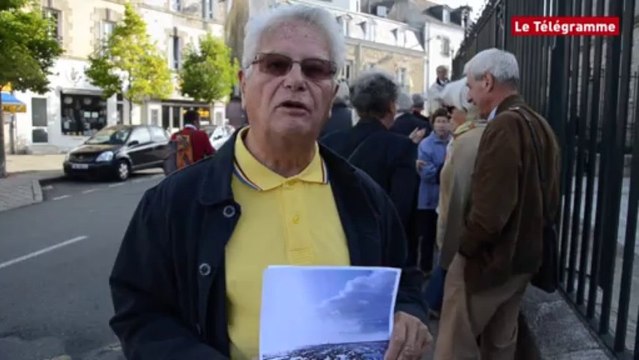 Vannes. Manifestation anti-moules de bouchot : une pétition remise