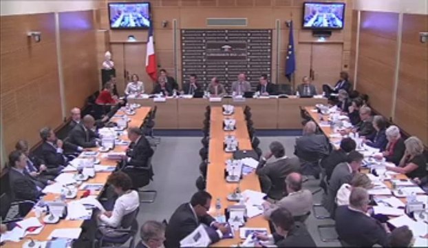 Commission des lois 10 septembre 2013 - Simplification relations entre l'administration et citoyens