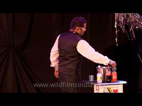 Mix and Separate Magician performing : at Dilli Haat