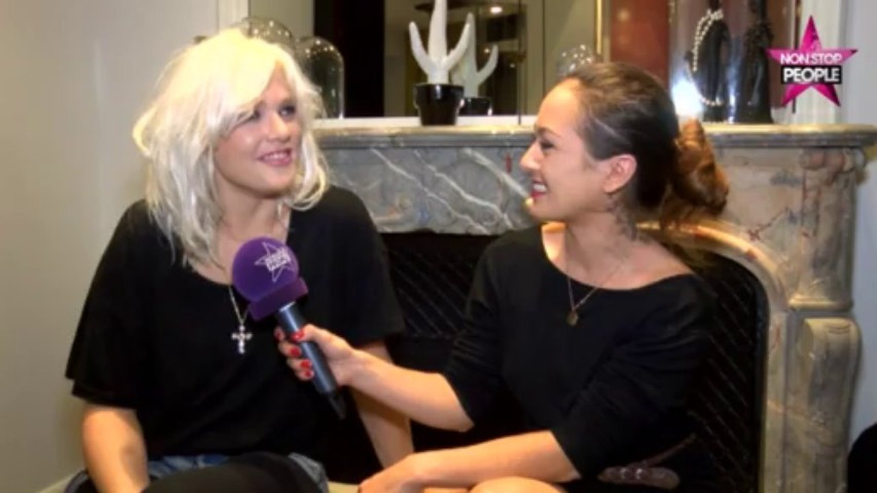 Miss People dans la chambre de Micky Green