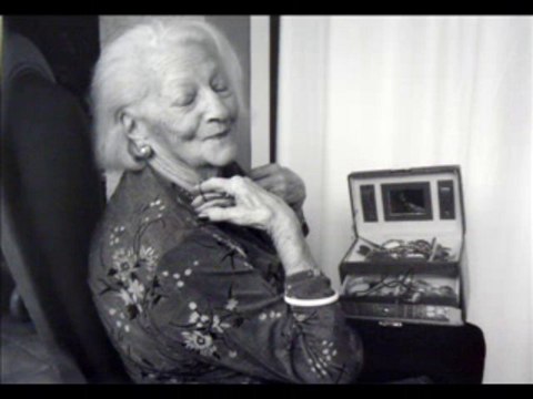 Salernes Exposition Photographies 02 au 25 octobre 2013 Foyer logement « Le Naï » Animatrice Patricia Pourret à la Médiathèque Municipale de Salernes Var 83