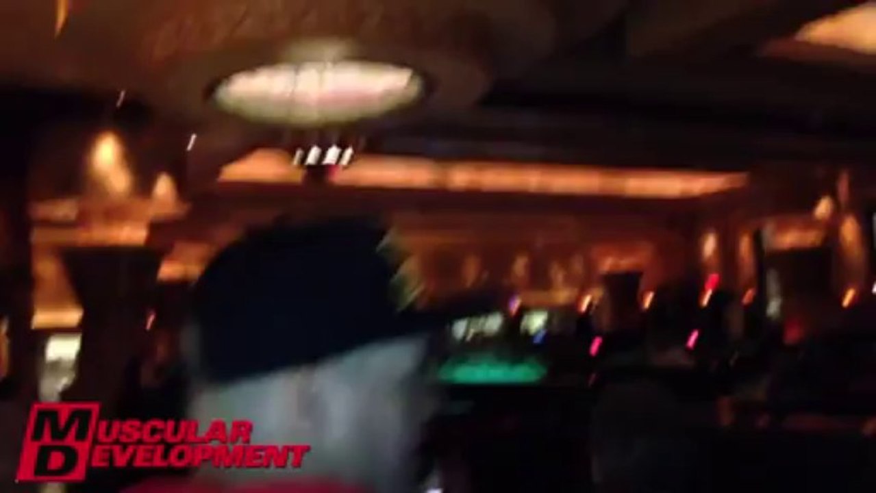 JAY CUTLER - AT Cheesecake Factory