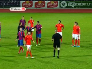 Ξύλο μεταξύ συμπαικτών στην Λιθουανία