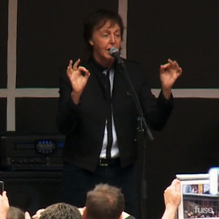 Paul McCartney's Surprise Times Square Concert!