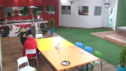 VyVolení - Thomas a podpora štábu