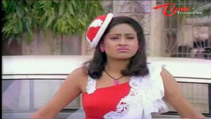 Suttivelu Speaks In Funny Language With A Village Beauty