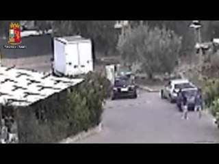 Télécharger la video: Foggia - Droga e estorsioni, 26 arresti nella mafia garganica (09.10.13)